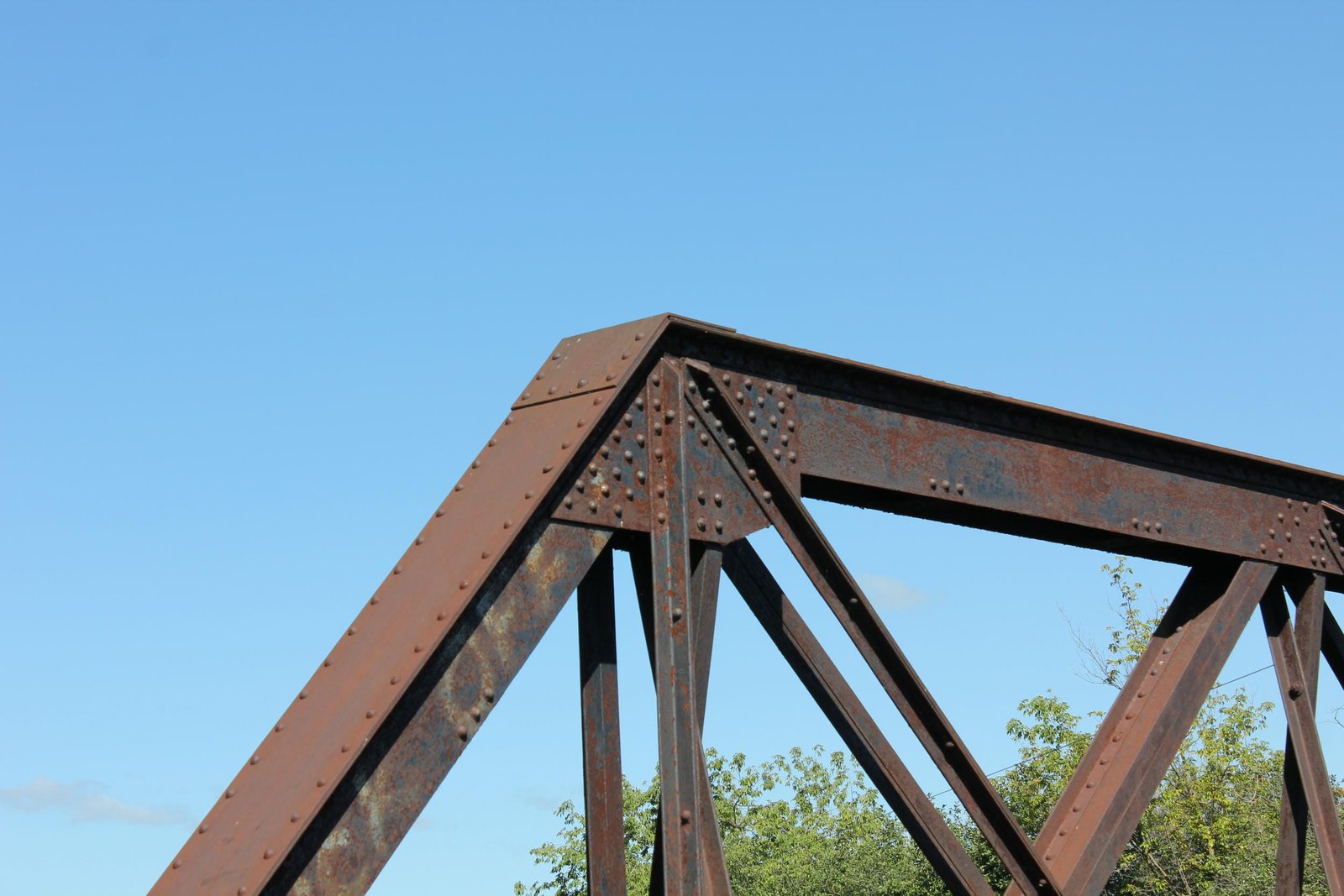 Upper angle connection